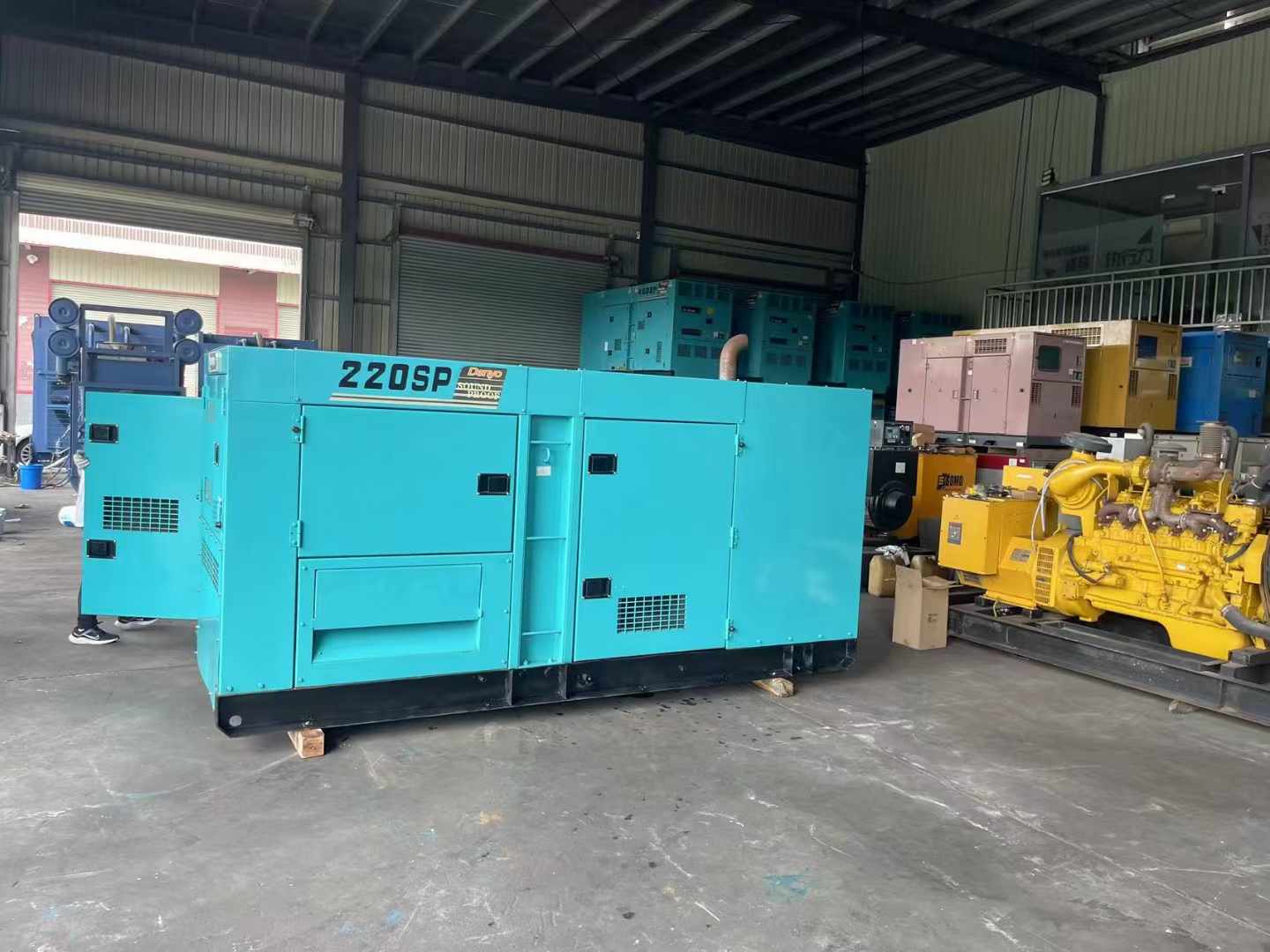 银海800kW 柴油发电机的输出电流波动范围是多少?